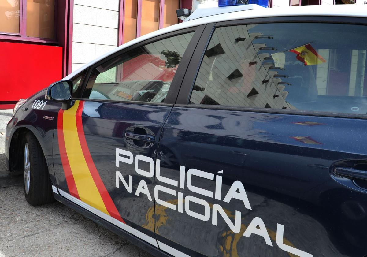 Imagen de archivo de un vehículo de la Policía Nacional de Palencia.