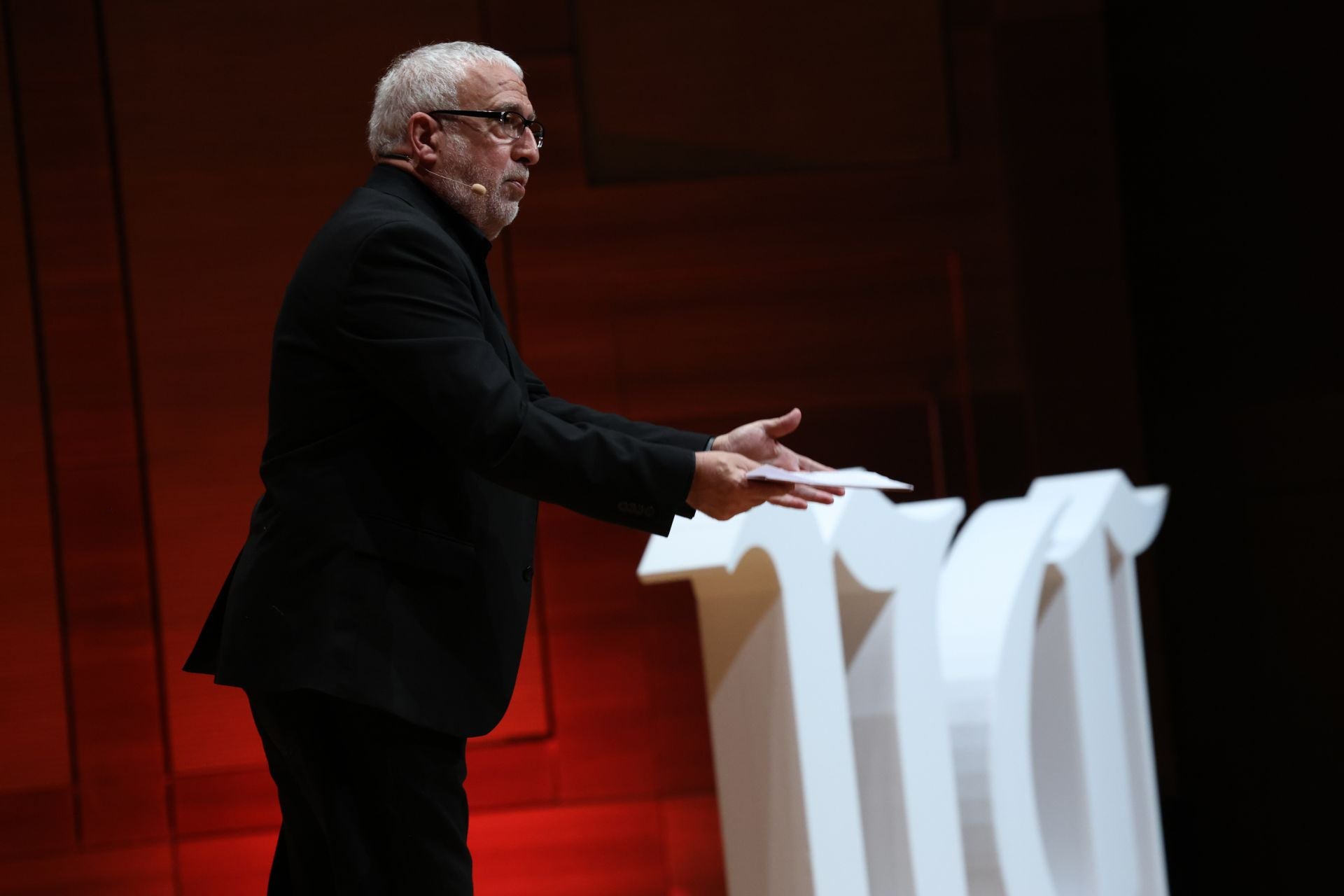 El cómico vallisoletano, Leo Harlem, hizo de maestro de ceremonías de la gala