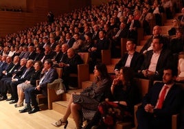 Asistentes a la gala del 170 aniversario en el auditorio Miguel Delibes.