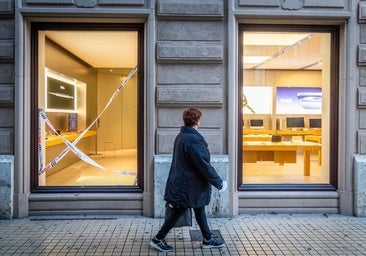 Asalto en RÍO Shopping: investigan si la banda asaltó otro Apple en Valencia 48 horas después