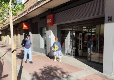 Detenido por el asalto a punta de pistola del supermercado Dia de La Rondilla