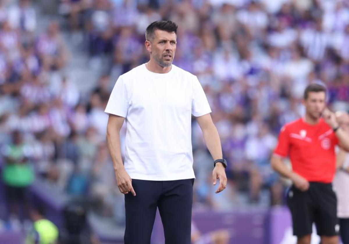 Paulo Pezzolano, durante un partido con el Real Valladolid en Zorrilla.