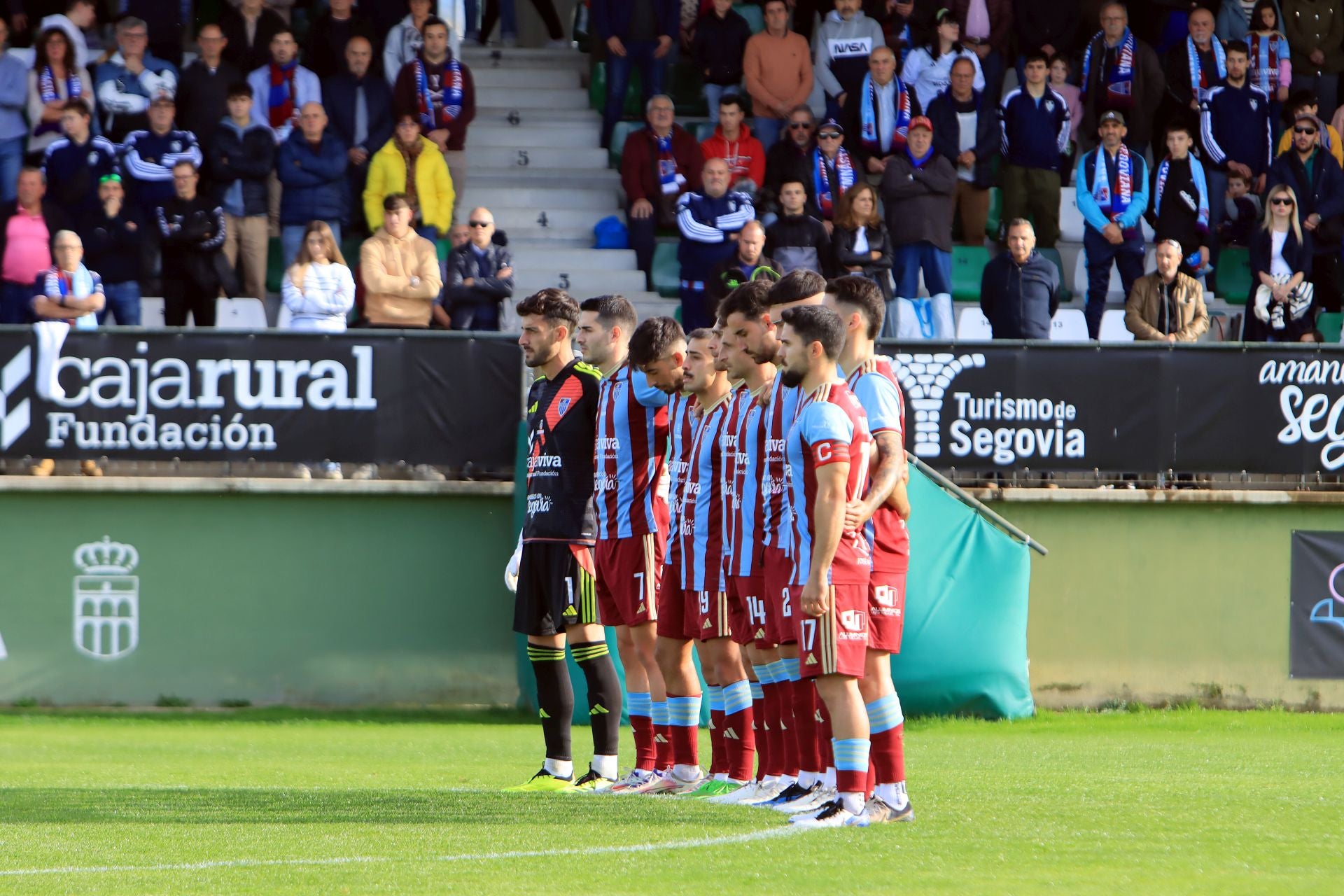 Fotos del empate de la Segoviana ante el Barcelona B