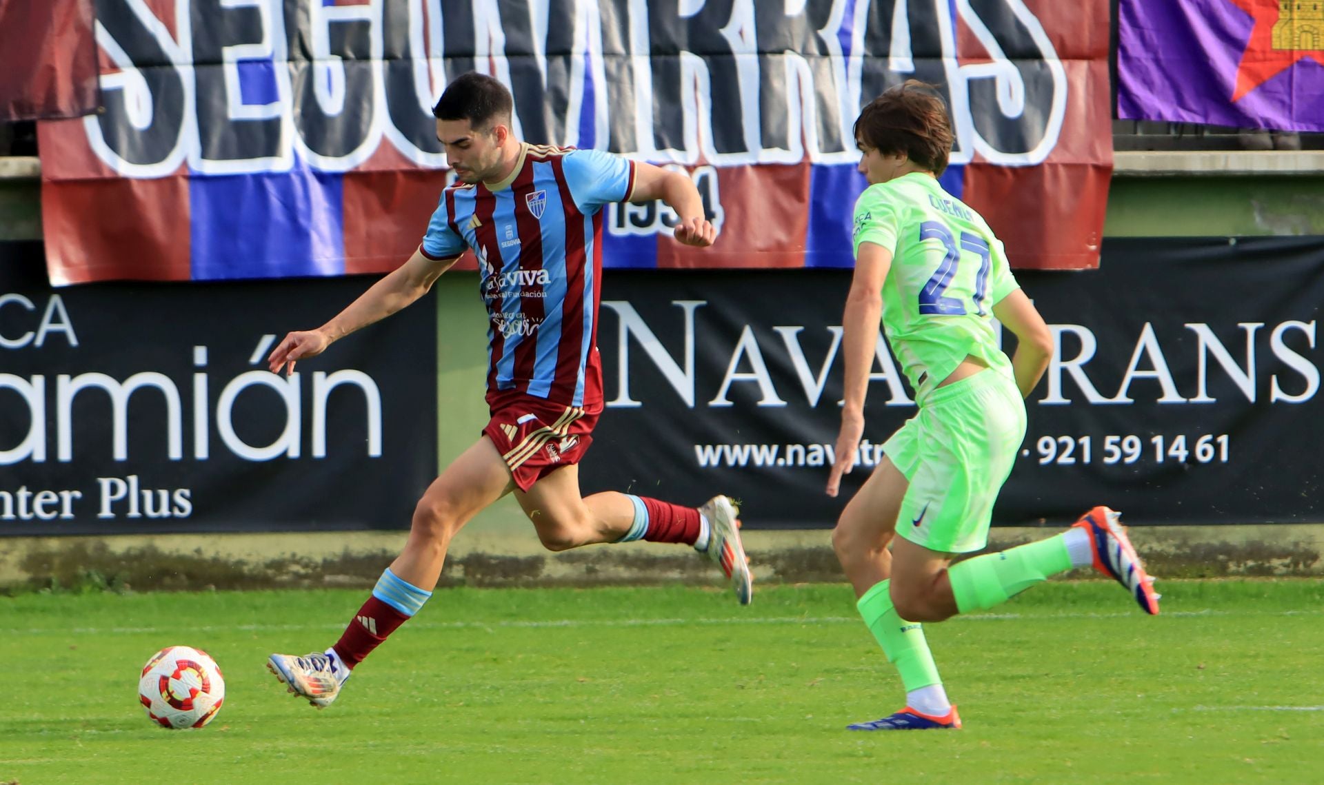 Fotos del empate de la Segoviana ante el Barcelona B