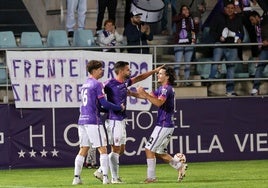 La plantilla del Palencia CF celebra un gol en una imagen de archivo.