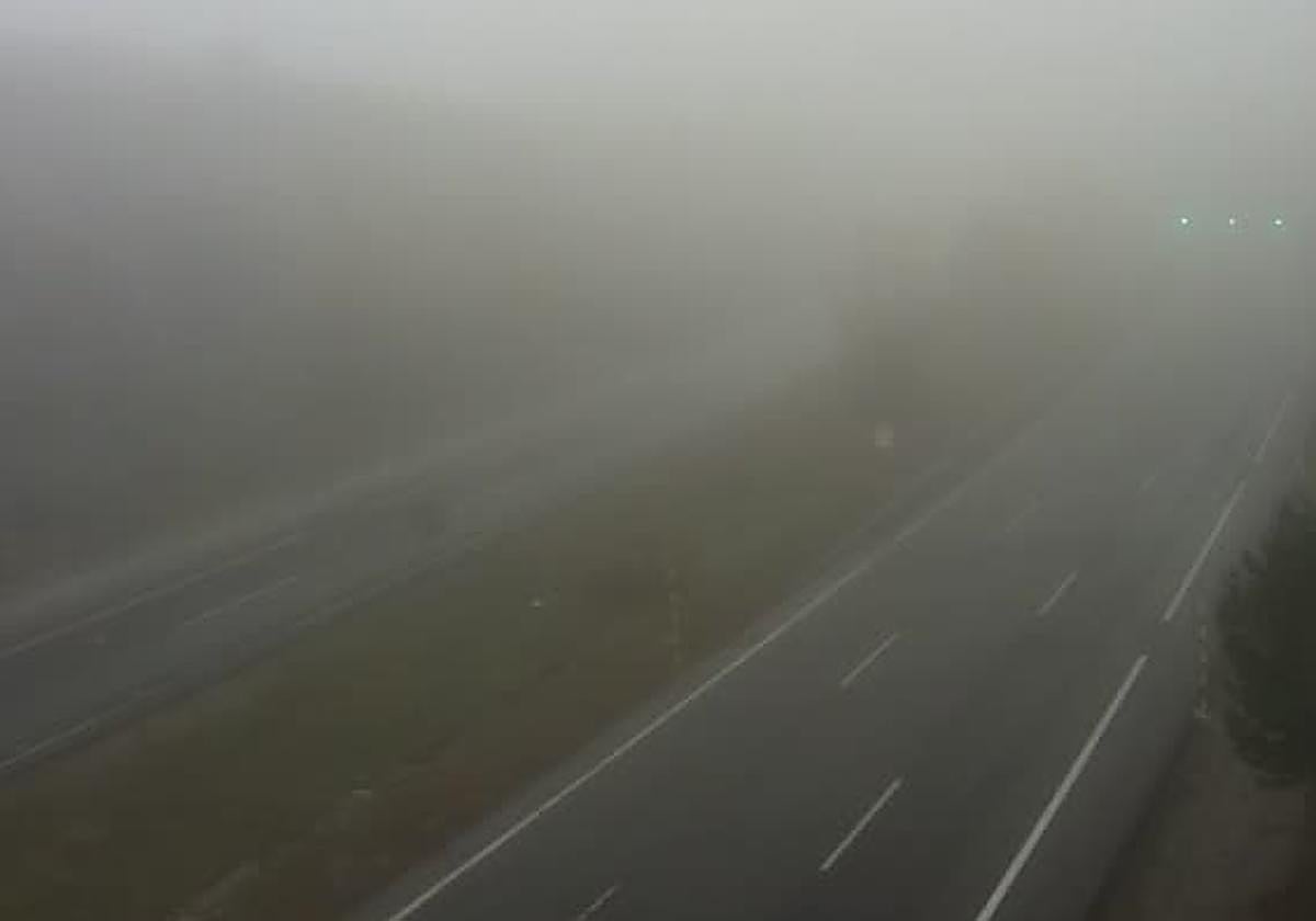 Estado de la A-52 a su paso por Zamora, a las nueve de la mañana de este miércoles.