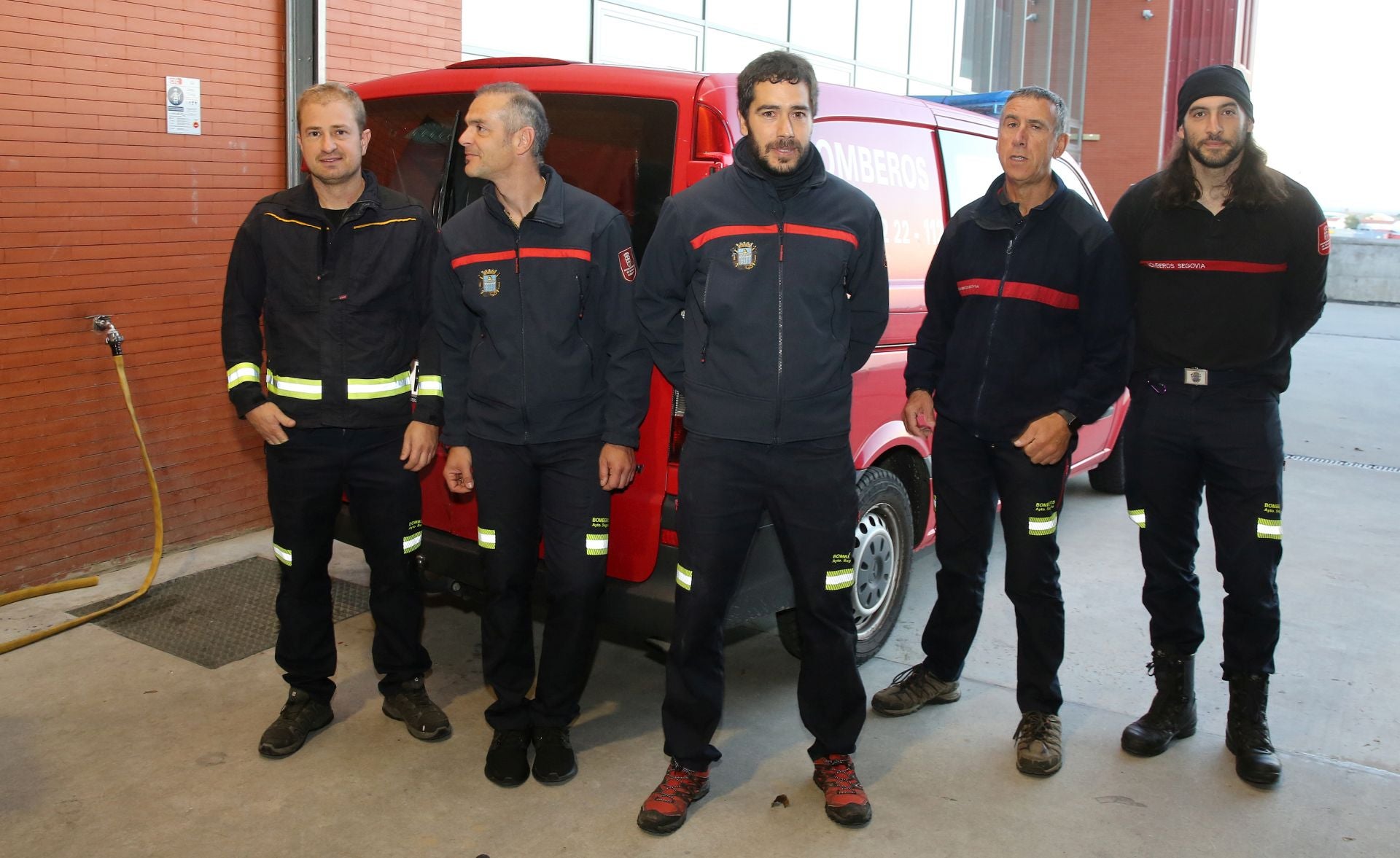 Un nuevo equipo de bomberos de Segovia parte para Valencia