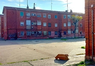 Se vende casa con okupa en Valladolid