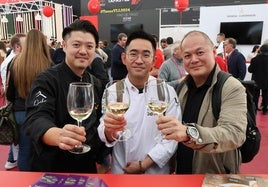 Foto de familia del XX Concurso Nacional de Pinchos y Tapas y del VIII Campeonato Mundial de Tapas.