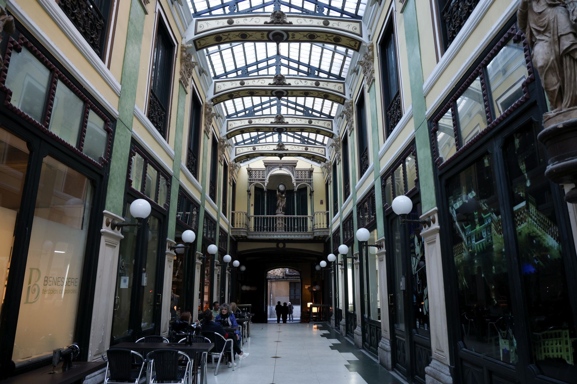 Interior del Pasaje Gutiérrez de Valladolid.