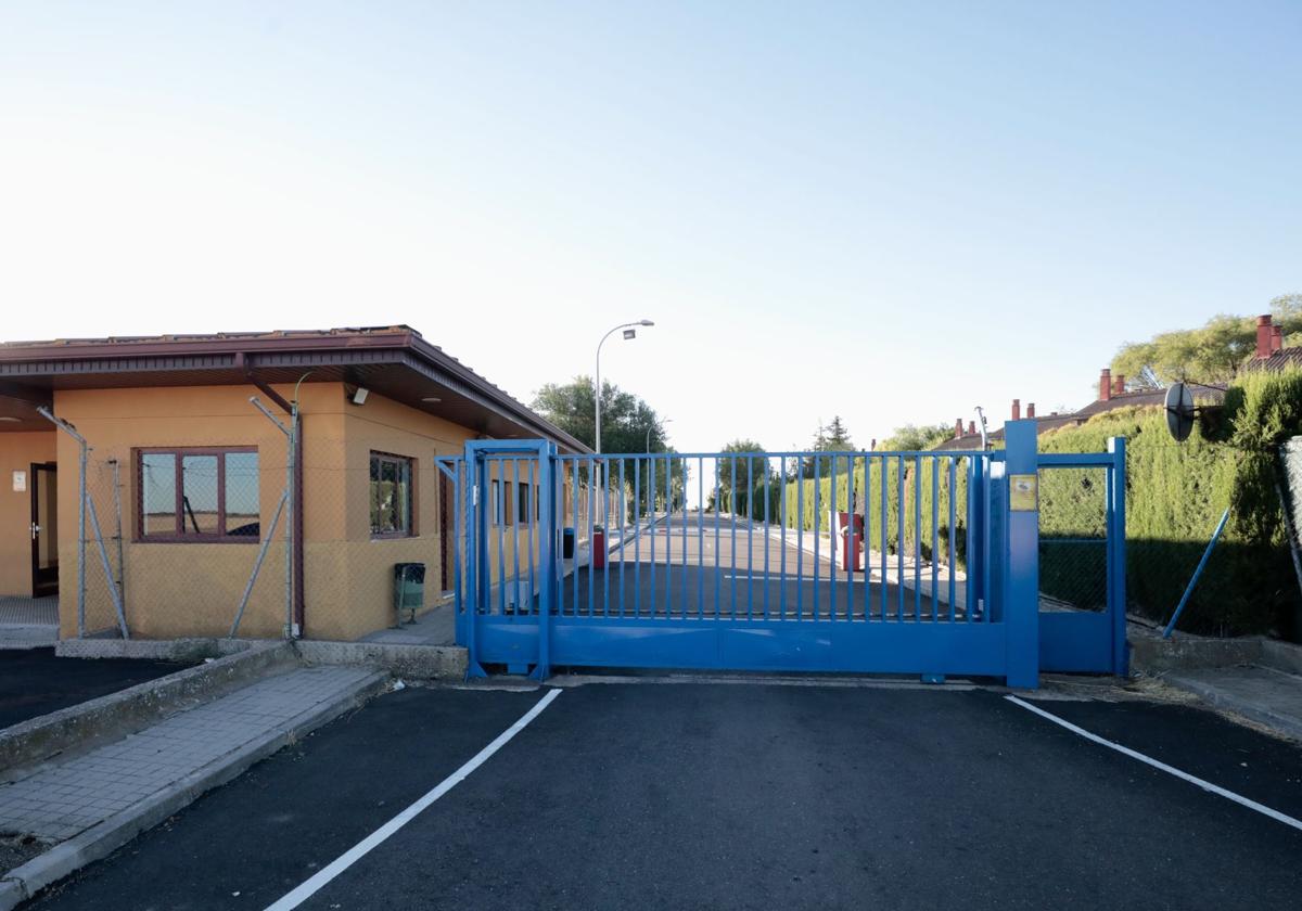 Imagen de archivo de acceso al centro penitenciario de Villanubla.