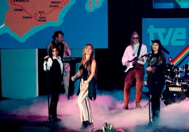 Actuación de Greta y los Garbo en la presentación de la Vuelta Ciclista de 1994 en el teatro Lope de Vega de Valladolid.