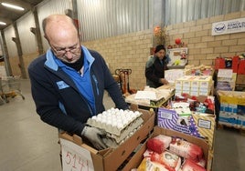 Imágenes de las donaciones de Valladolid para los afectados por la DANA en la nave de La Cistérniga y en el Banco de Alimentos