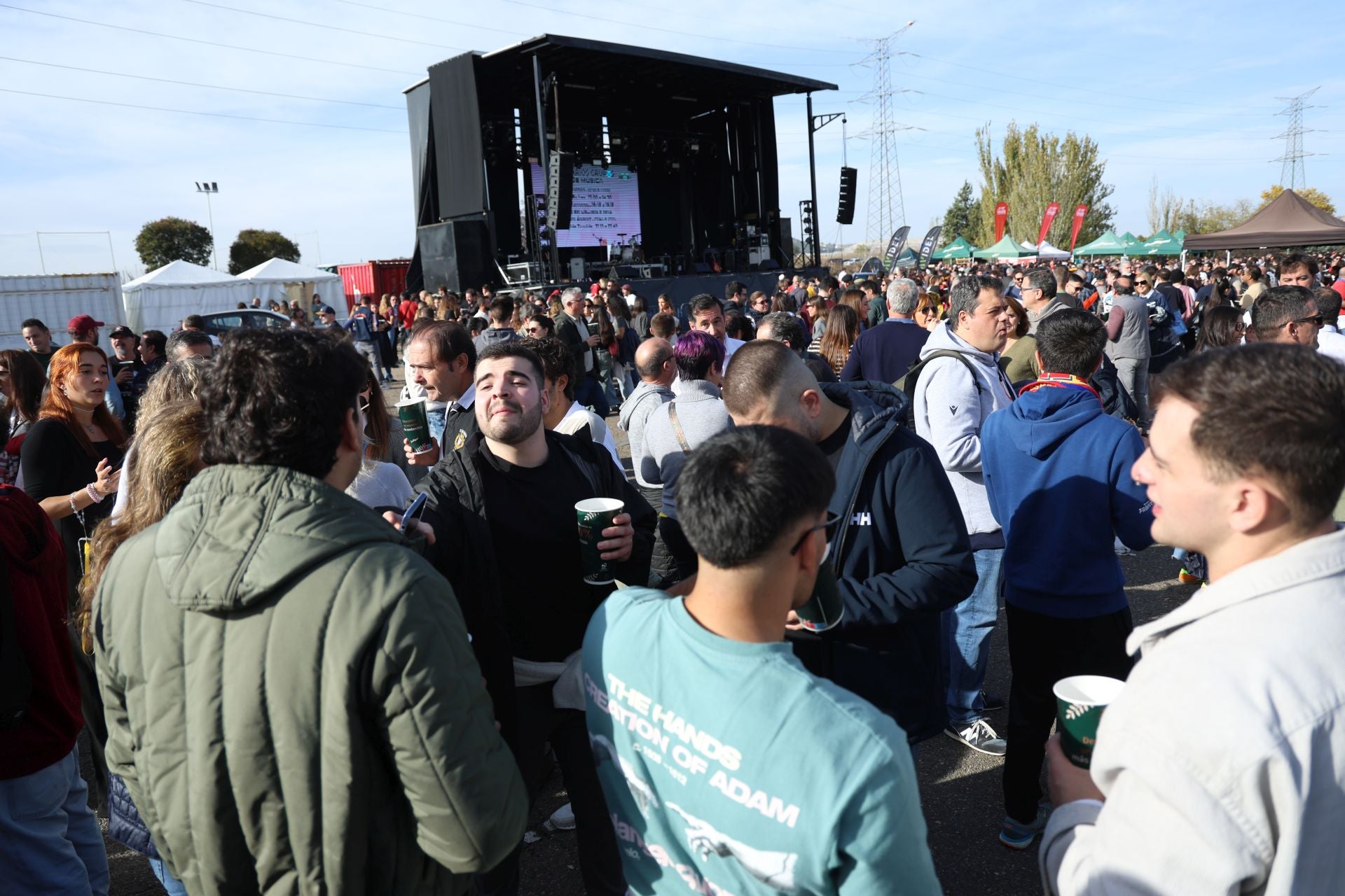 Las imágenes del ambiente en el José Zorrila para ver el España-Fiyi