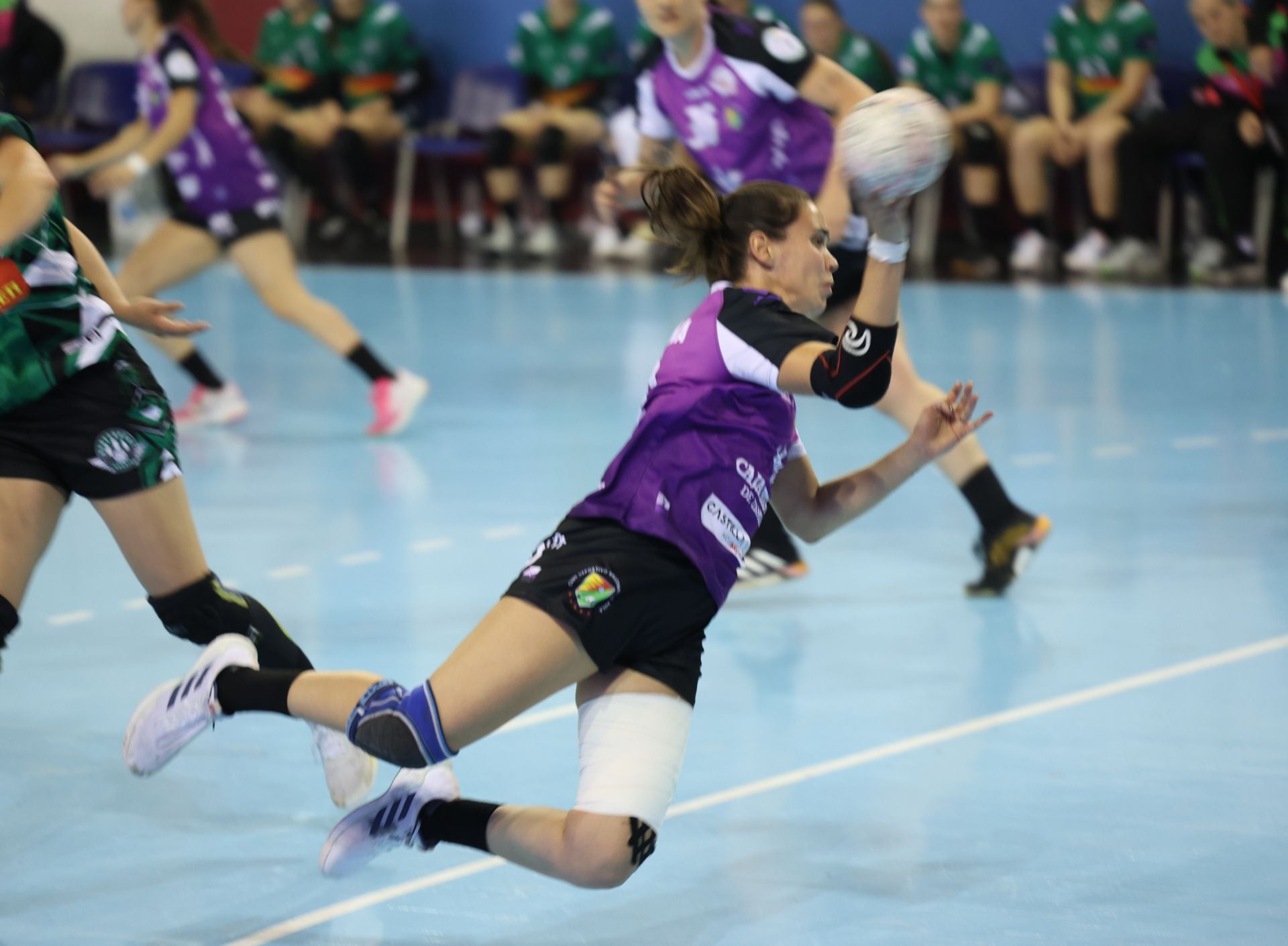 Las imágenes del partido del Aula en la de la EHF European Cup