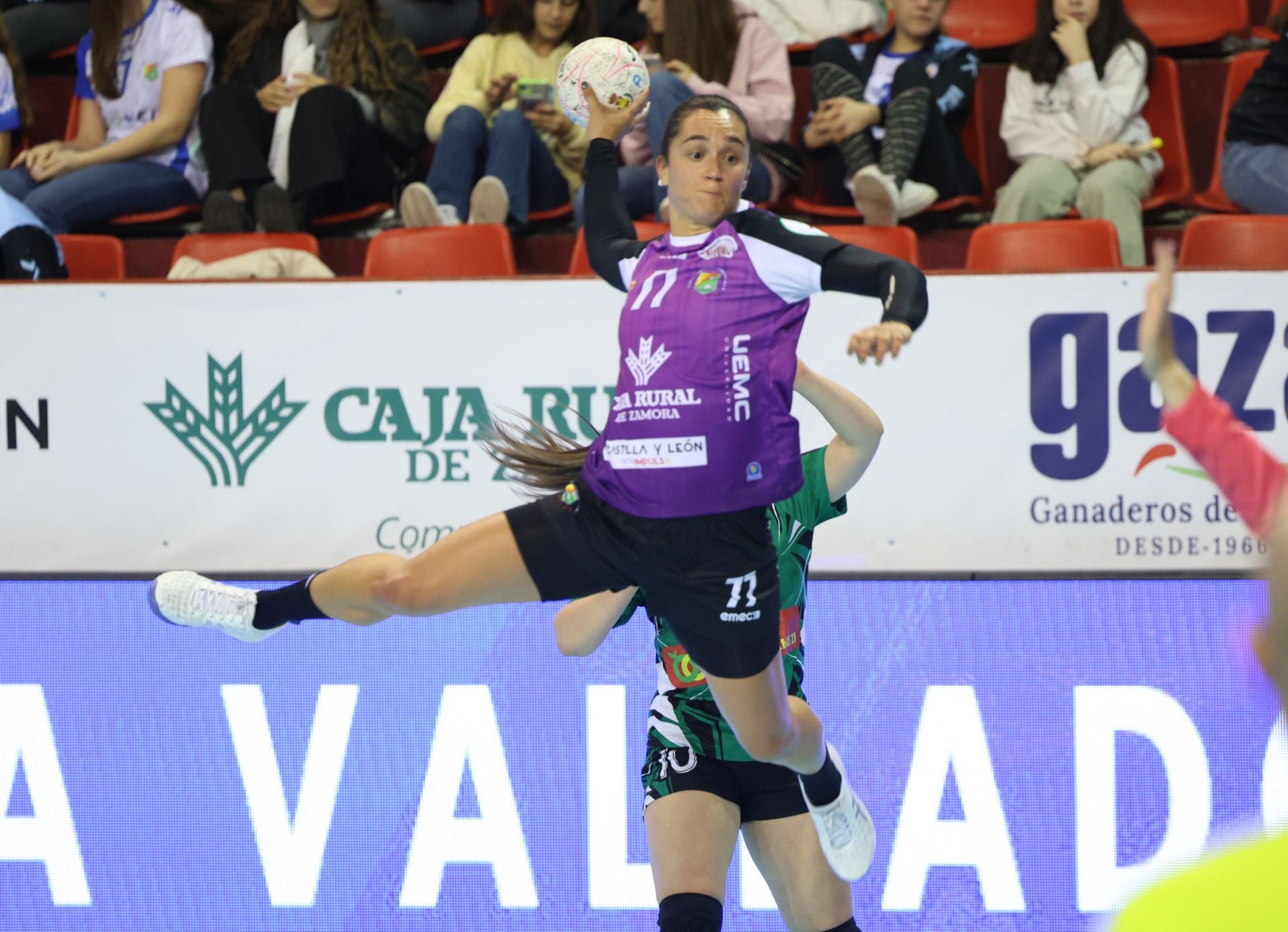 Las imágenes del partido del Aula en la de la EHF European Cup