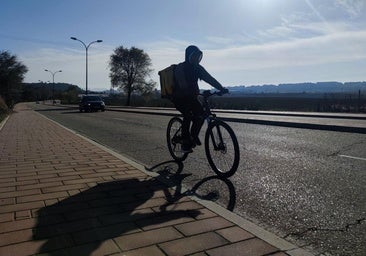 Zaratán convertirá las aceras de la carretera de acceso desde Valladolid en carriles bici-peatonales