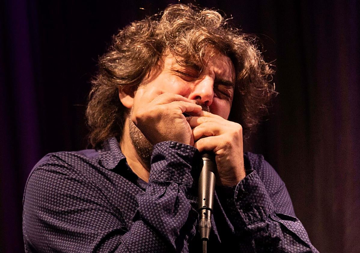 El armonicista Antonio Serrano.