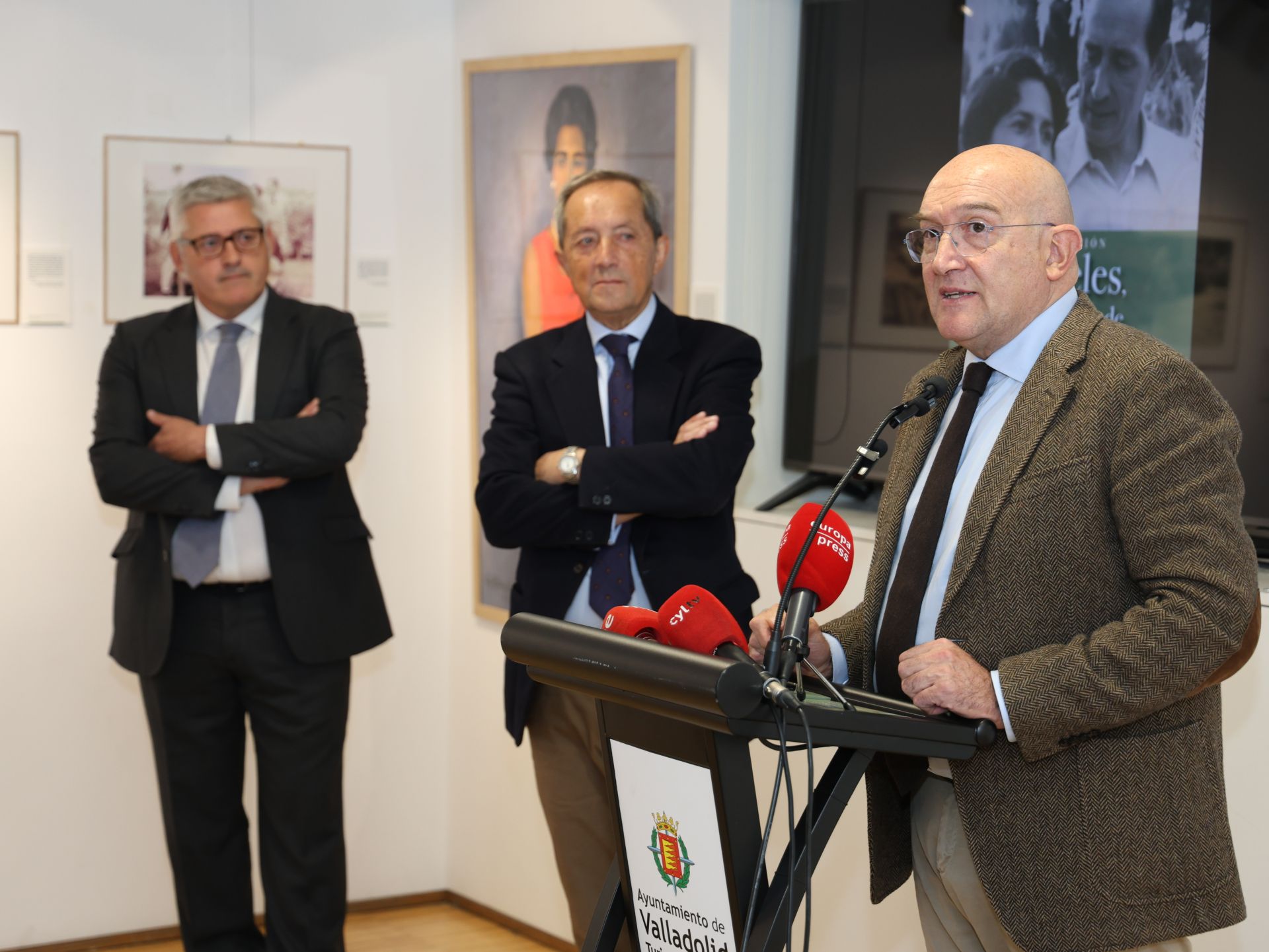 Exposición &#039;Ángeles, el equilibrio de Miguel Delibes&#039;, en el Pabellón de Cristal de Valladolid