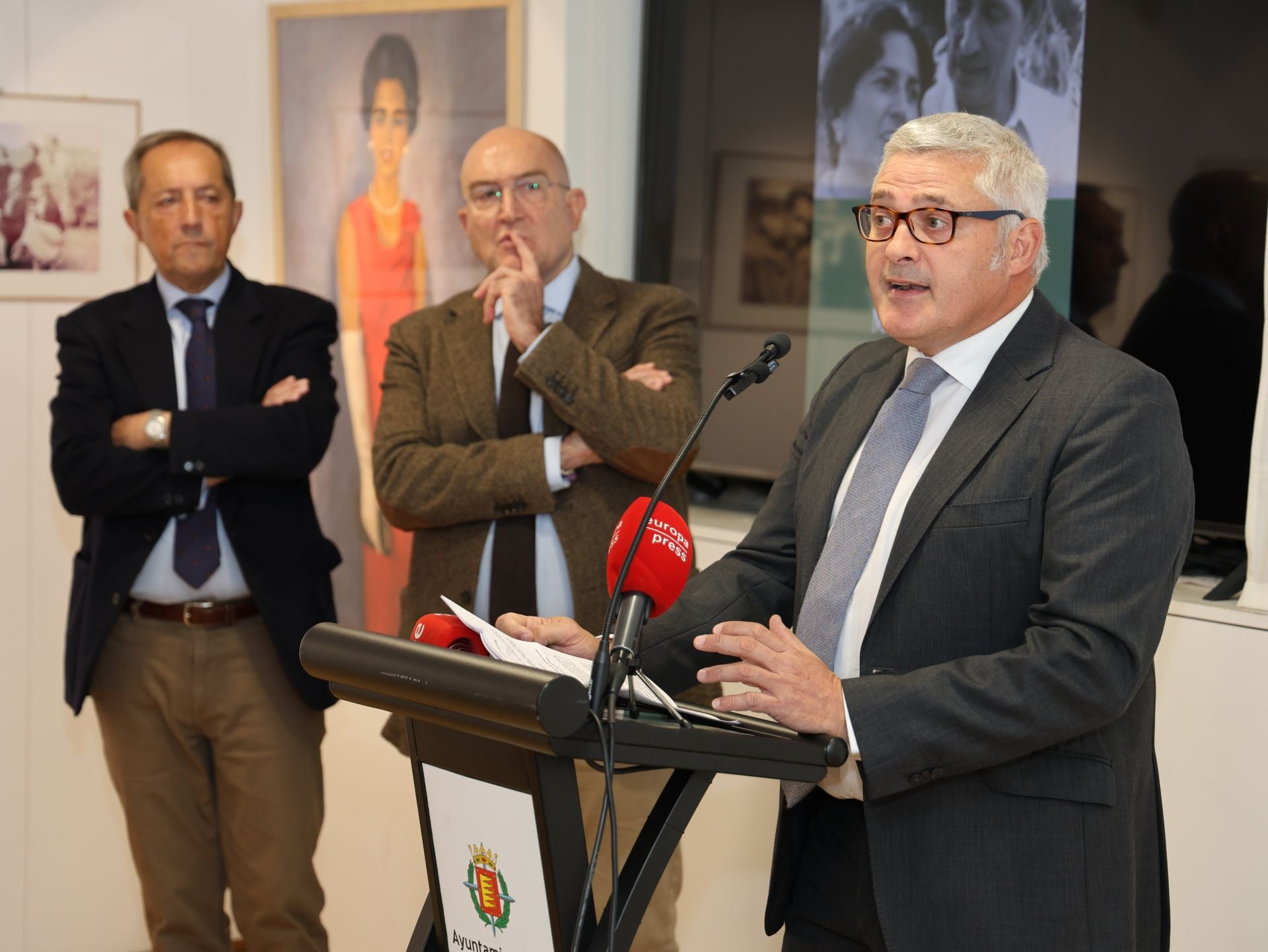 Exposición &#039;Ángeles, el equilibrio de Miguel Delibes&#039;, en el Pabellón de Cristal de Valladolid