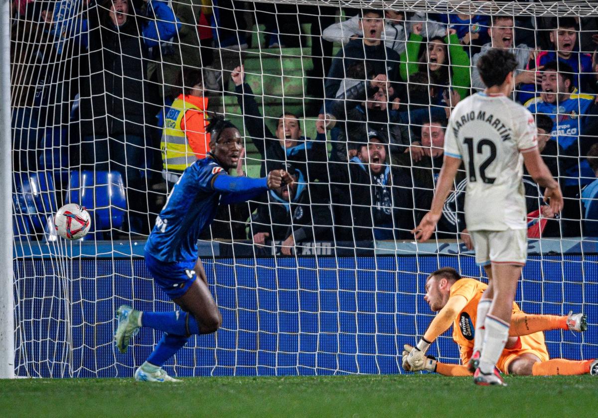 La derrota del Real Valladolid ante el Getafe, en imágenes