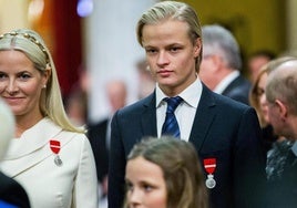 La princesa Mette-Marit de Noruega junto a su hijo, Marius Borg Hoiby, en una imagen de archivo.