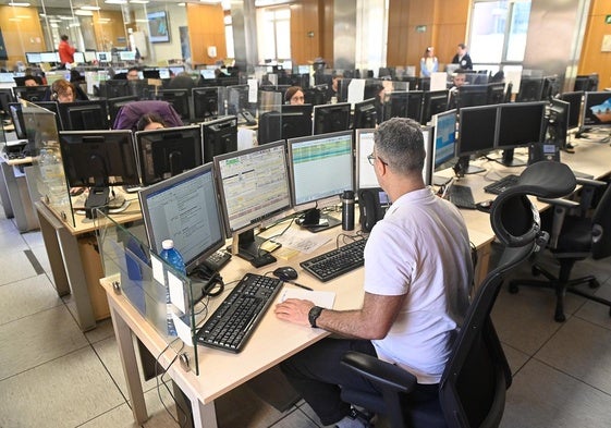 Sala de emergencias del 112 en Valladolid.