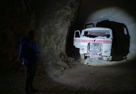 Un cambión abandonado en una de las galerías.