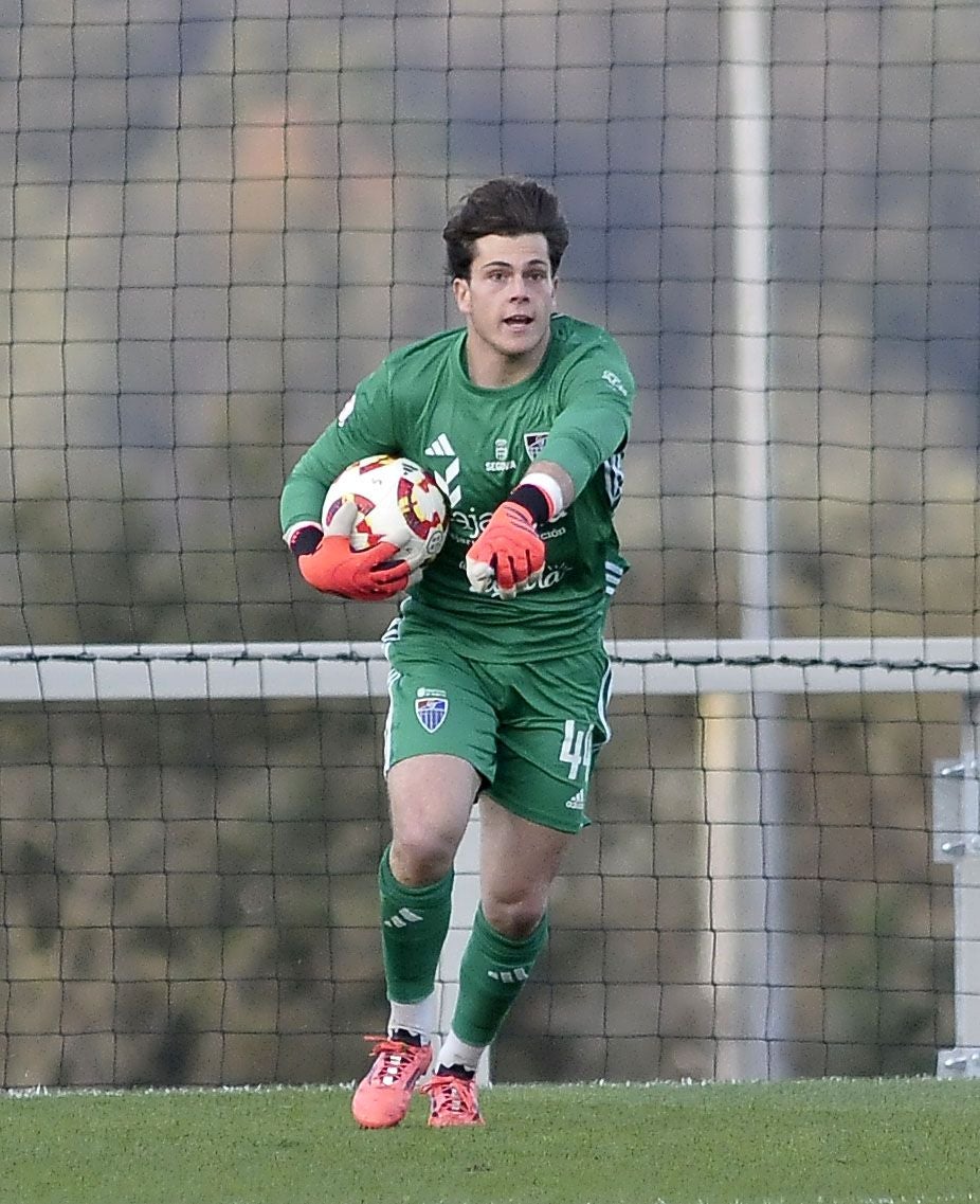 Fotos de la derrota de la Segoviana ante la Real B