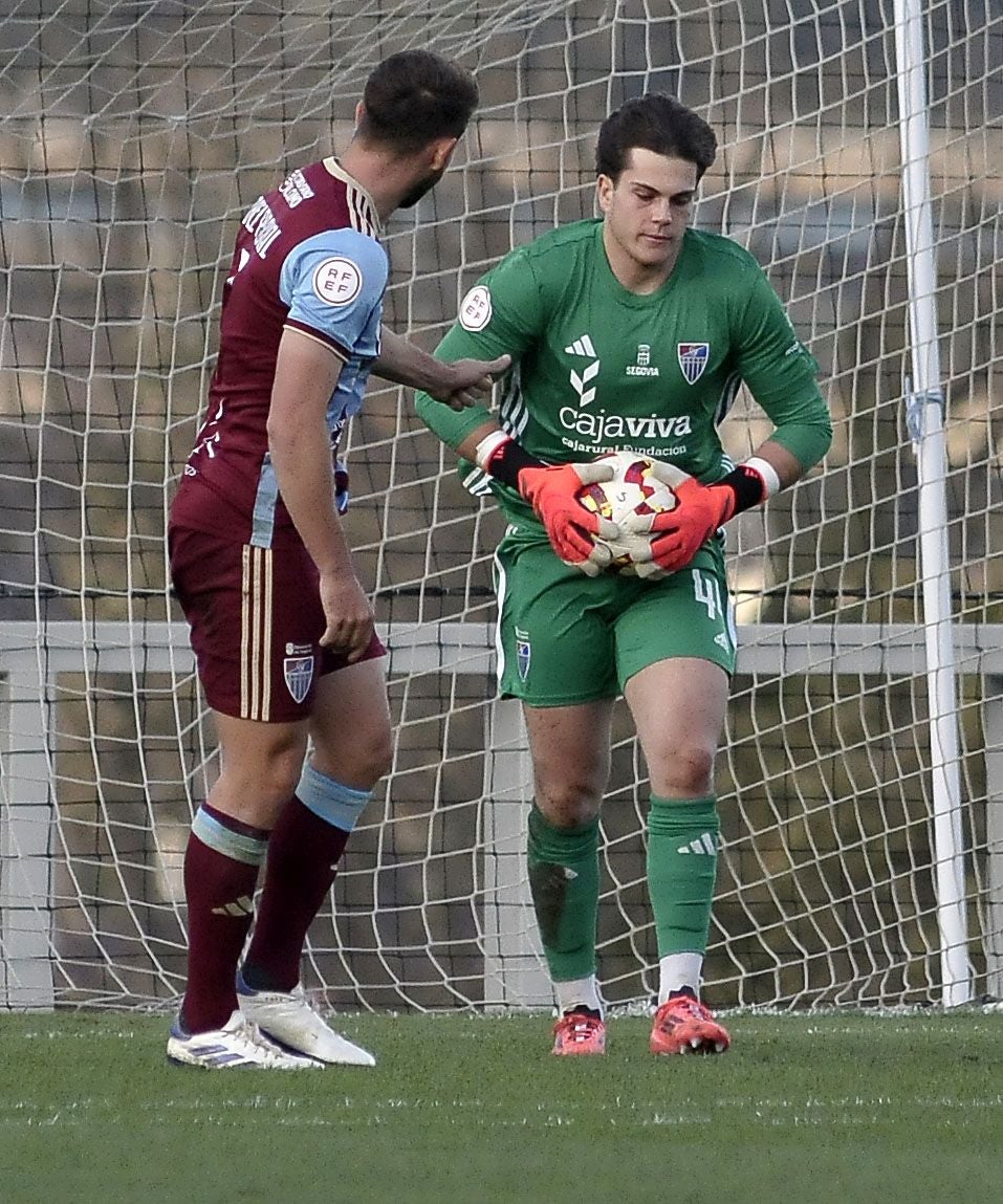 Fotos de la derrota de la Segoviana ante la Real B