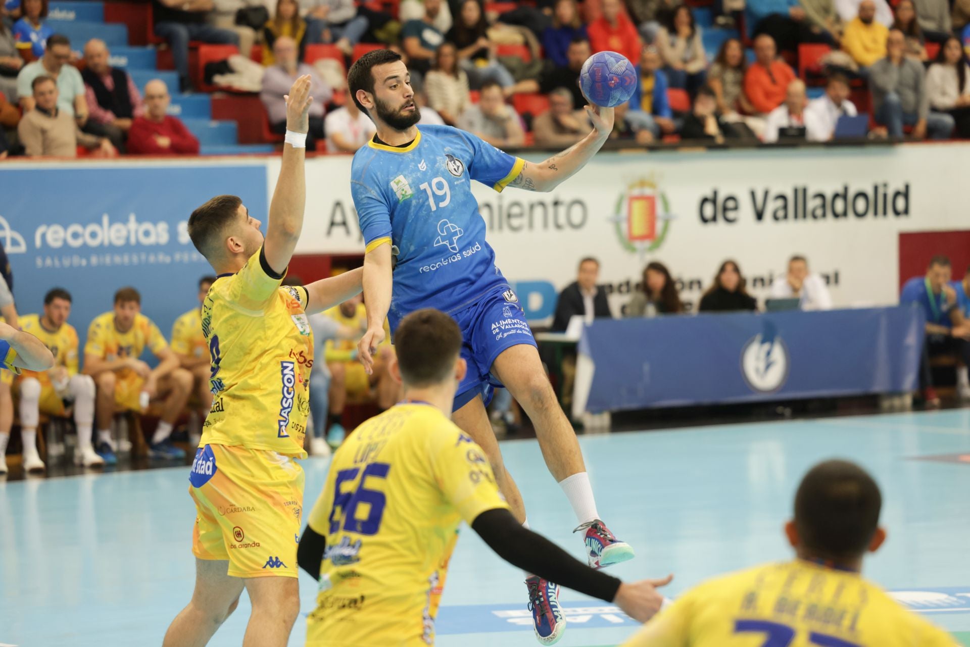 El partido del Recoletas Valladolid y el Tubos Aranda, en imágenes