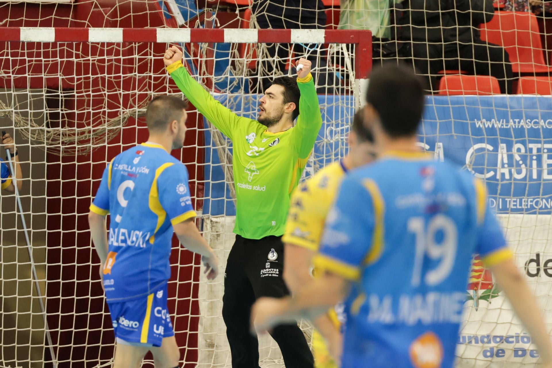 El partido del Recoletas Valladolid y el Tubos Aranda, en imágenes