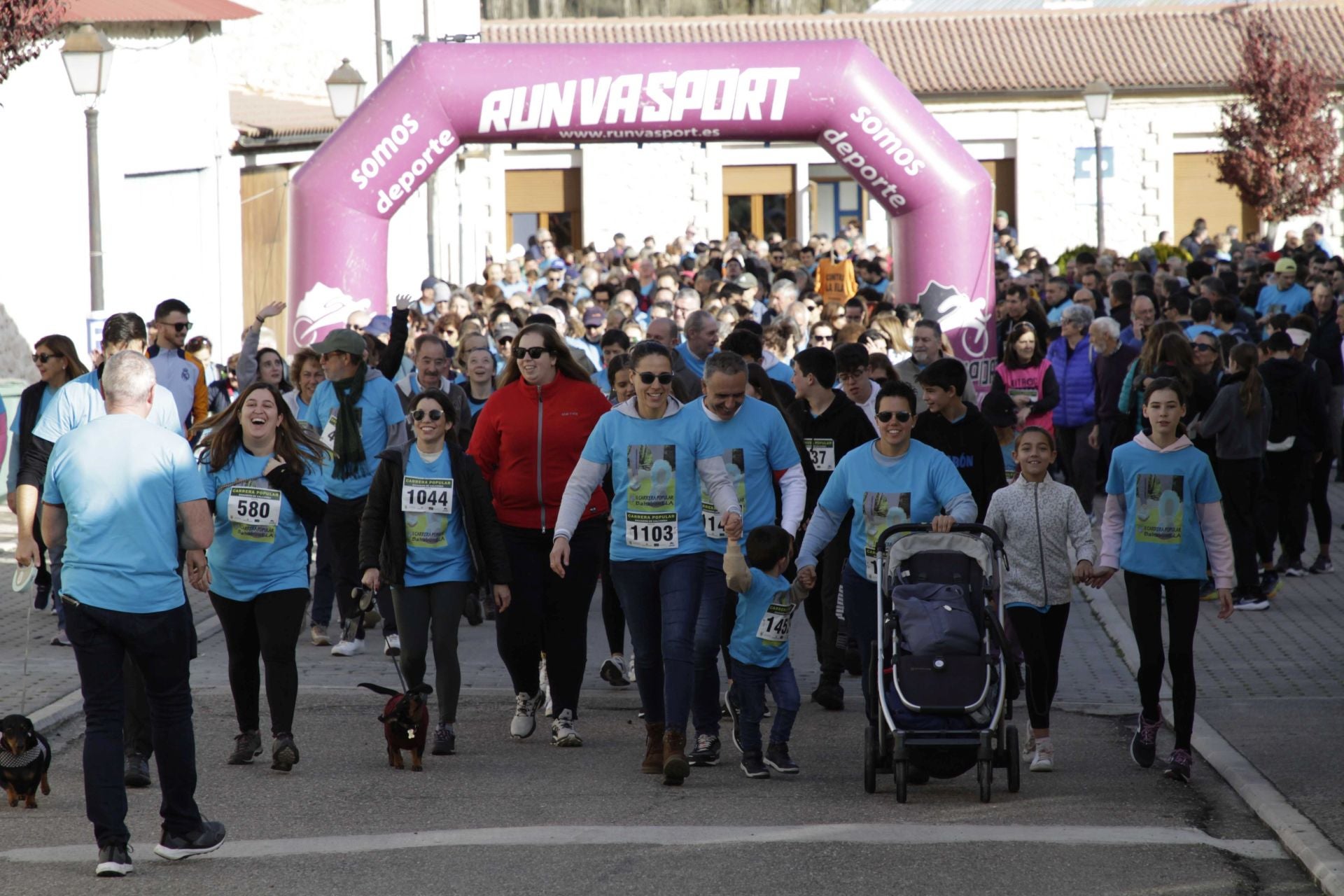 La carrera y marcha solidaria Bahabón, en imágenes