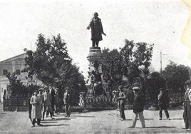 Estatua de José Zorrilla, inaugurada el 14 de septiembre de 1900.