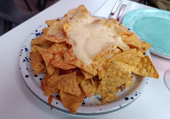 Ración de nachos en el Bar Tívoli, otra de sus especialidades.