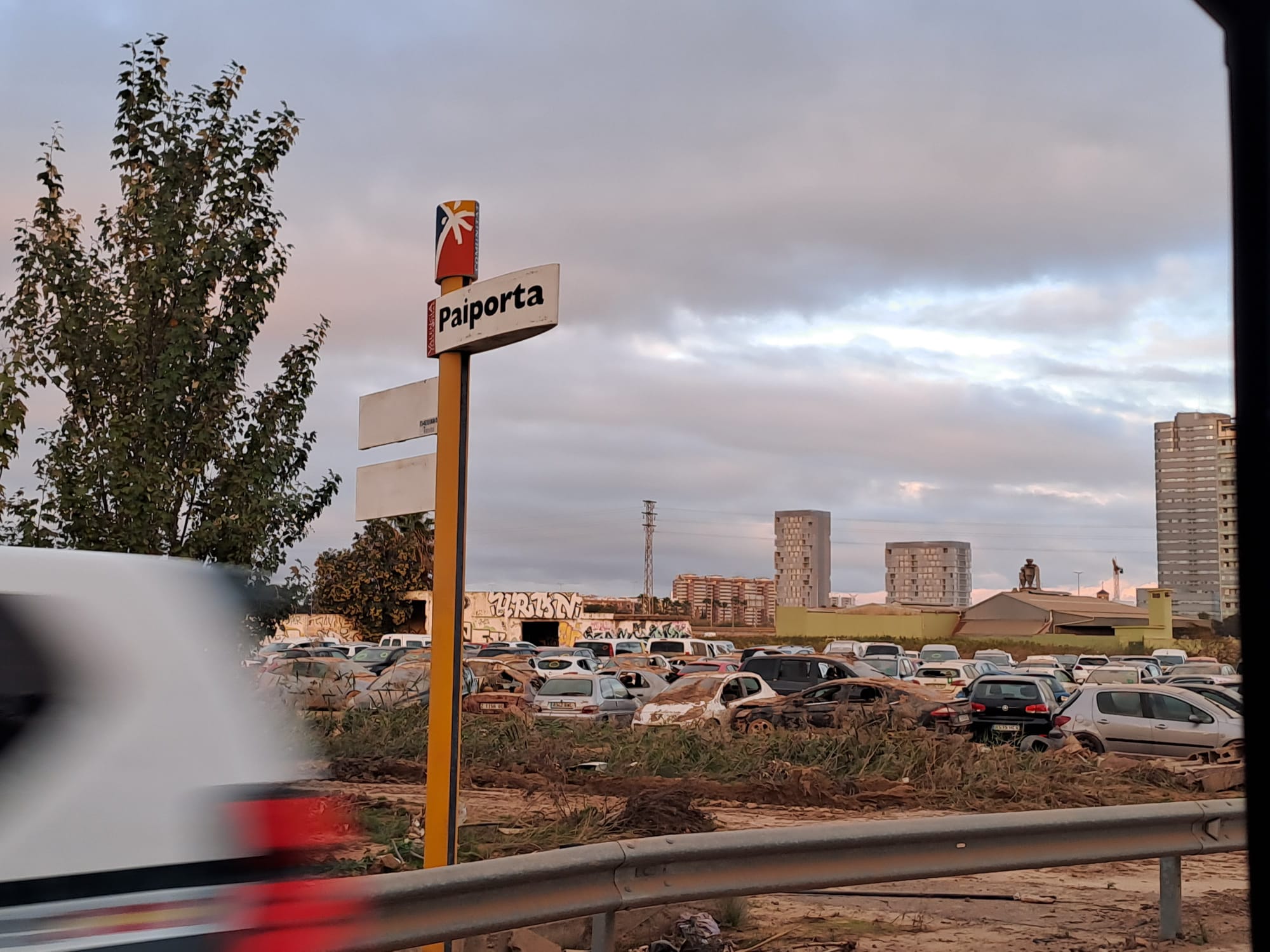 Ayuda escolar desde Tierra de Campos para Paiporta