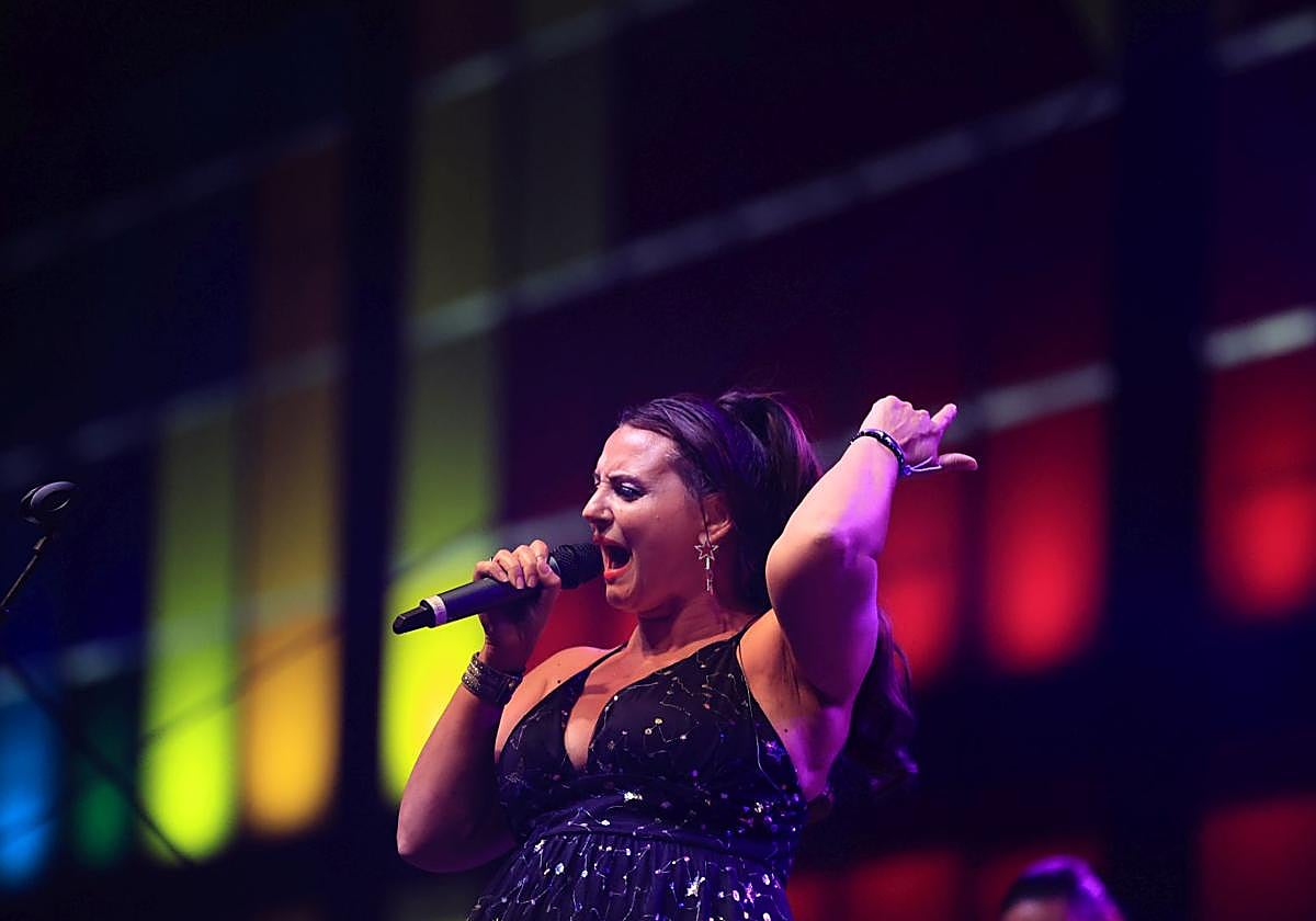 Isabel Aaiún, durante un concierto en Salamanca.