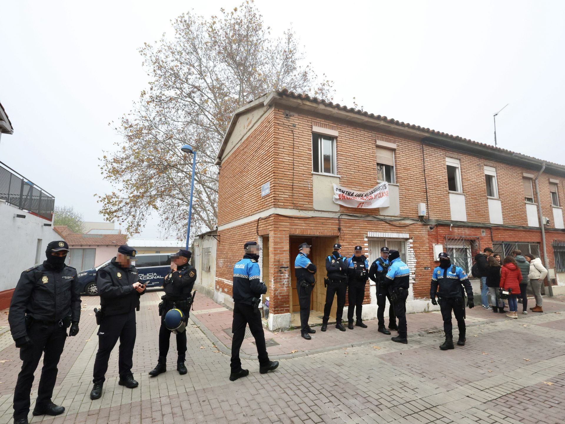 Las imágenes de la protesta del Sindicato de Vivienda en Barrio España