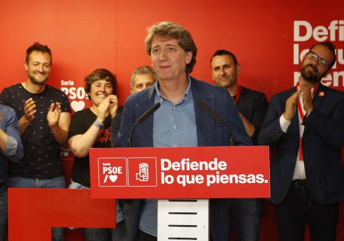 El alcalde de Soria, Carlos Martínez, tras su victoria en las elecciones municipales de mayo.