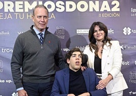 Bertín Osborne con Fabiola Martínez y su hijo Kike.