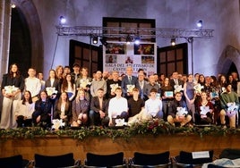 Foto de familia con todos los premiados en la gala celebrada en Ávila.