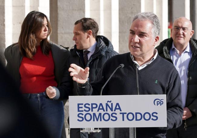 Elías Bendodo, durante su intervención.