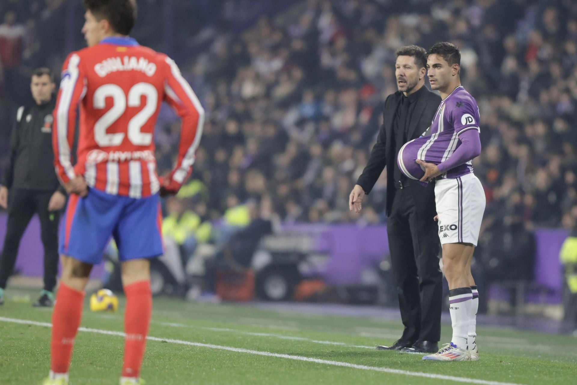 La derrota del Real Valladolid frente al Atlético de Madrid, en imágenes