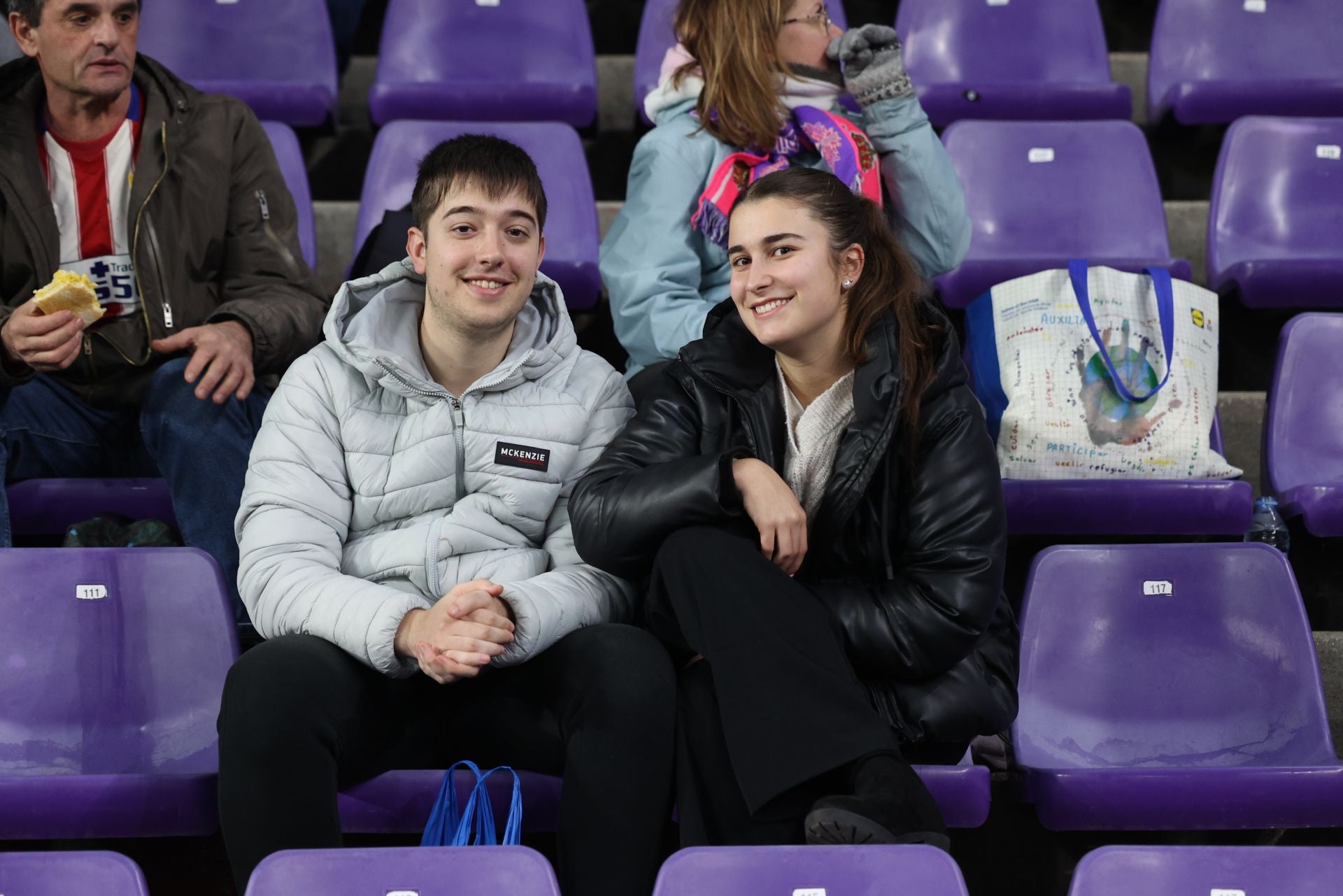 Búscate en la grada del estadio José Zorrilla (4/4)