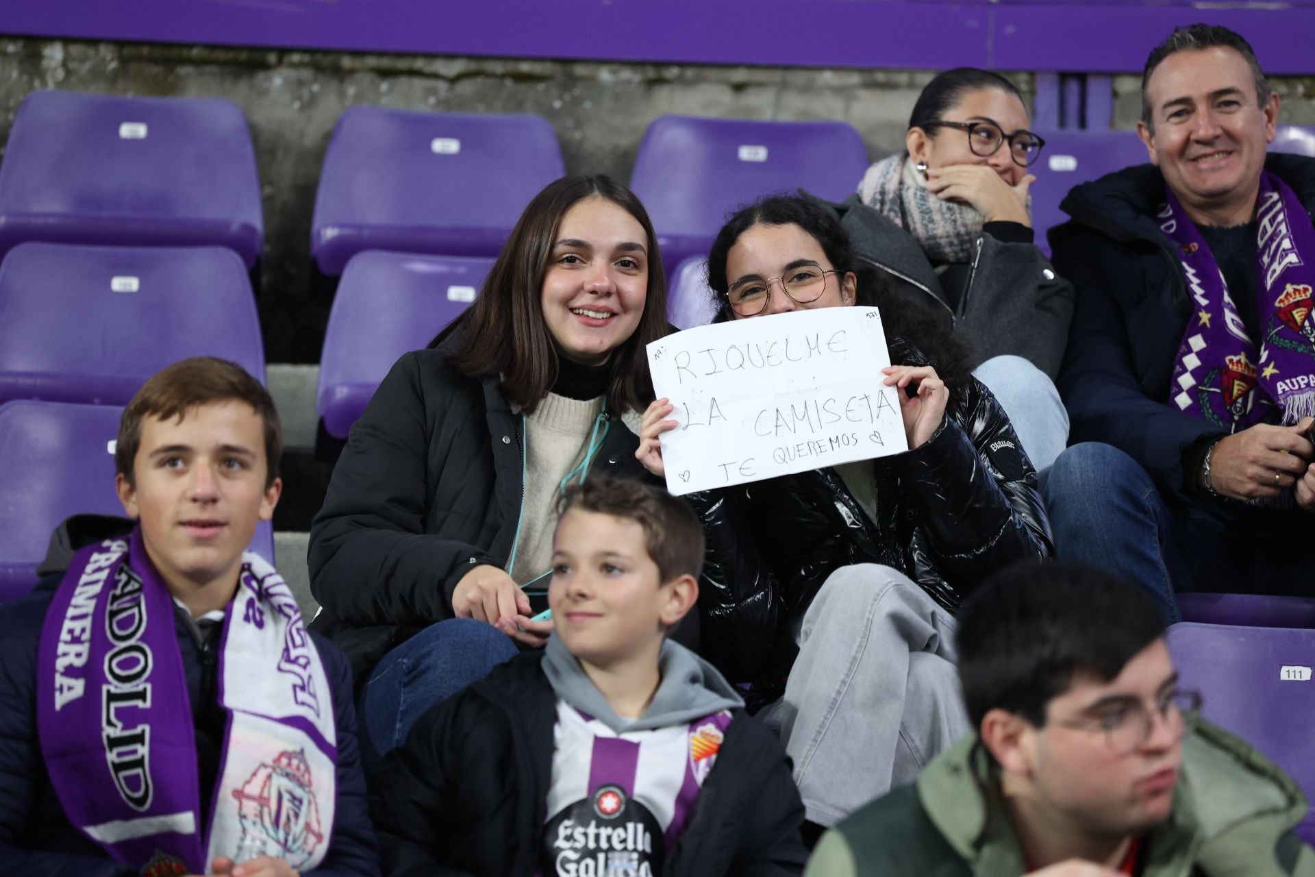 Búscate en la grada del estadio José Zorrilla (4/4)