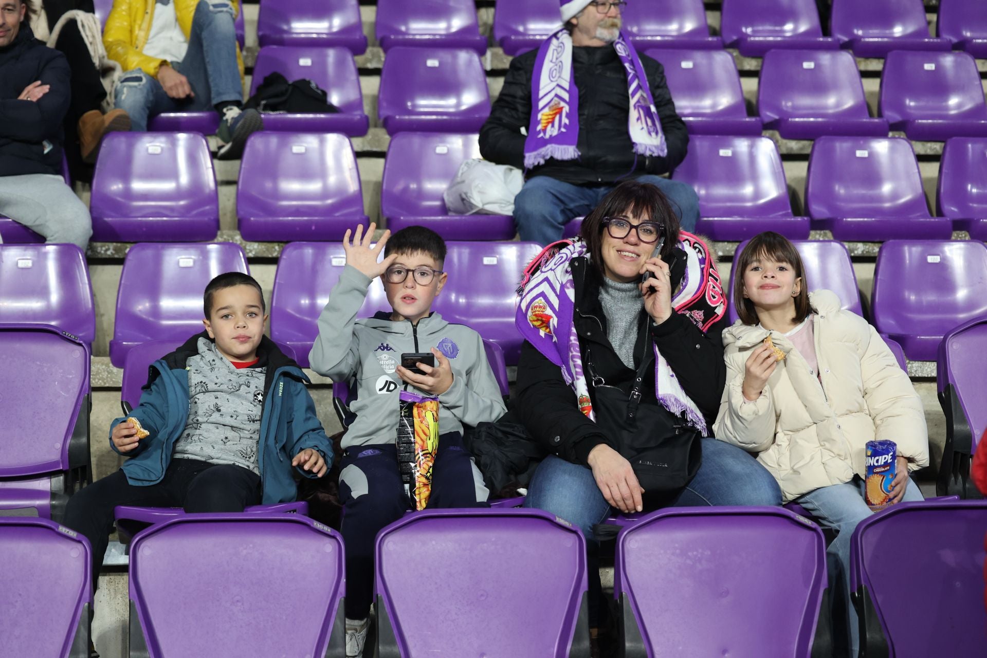 Búscate en la grada del estadio José Zorrilla (4/4)