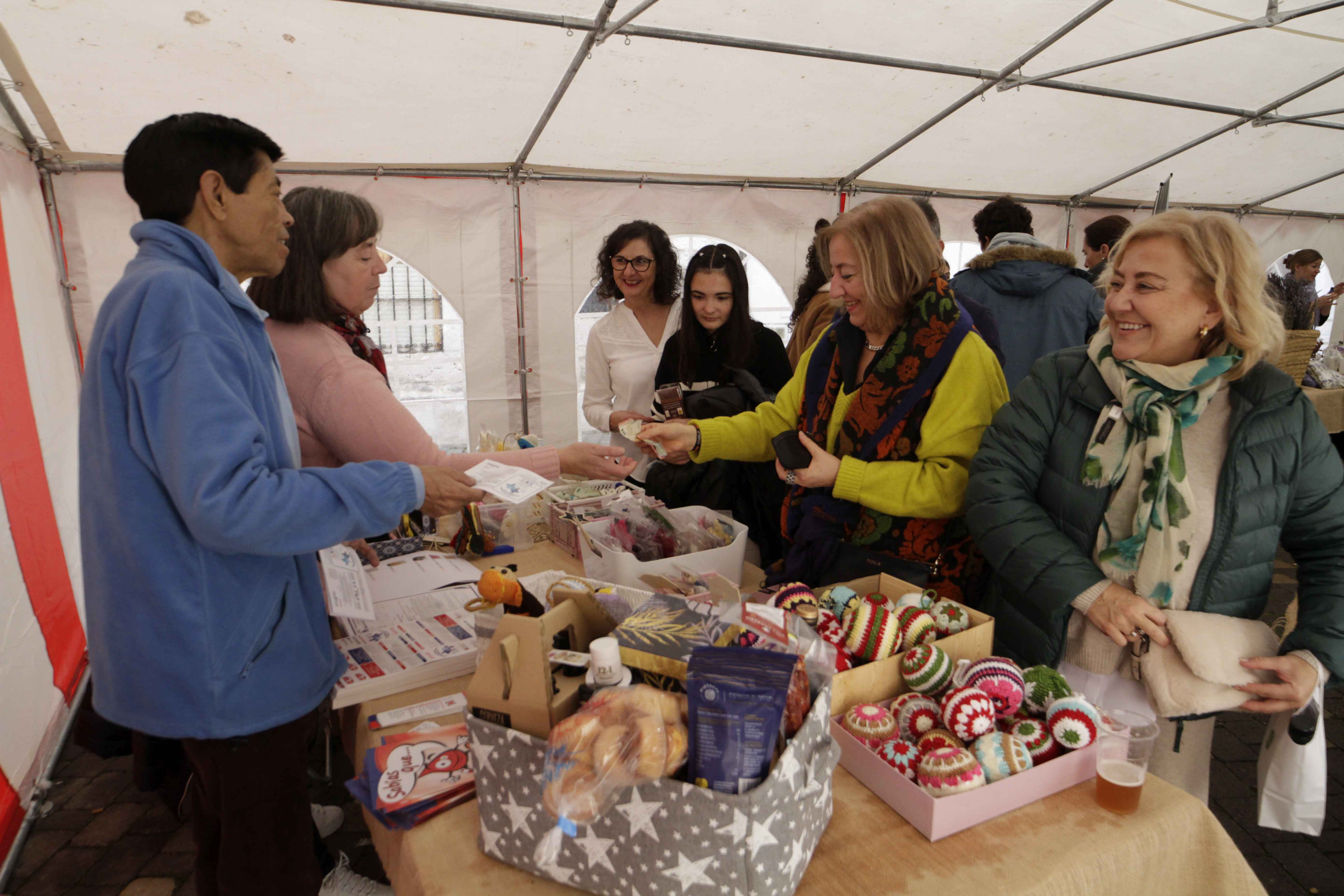 La IV Feria de la Trufa Negra de Cogeces del Monte, en imágenes