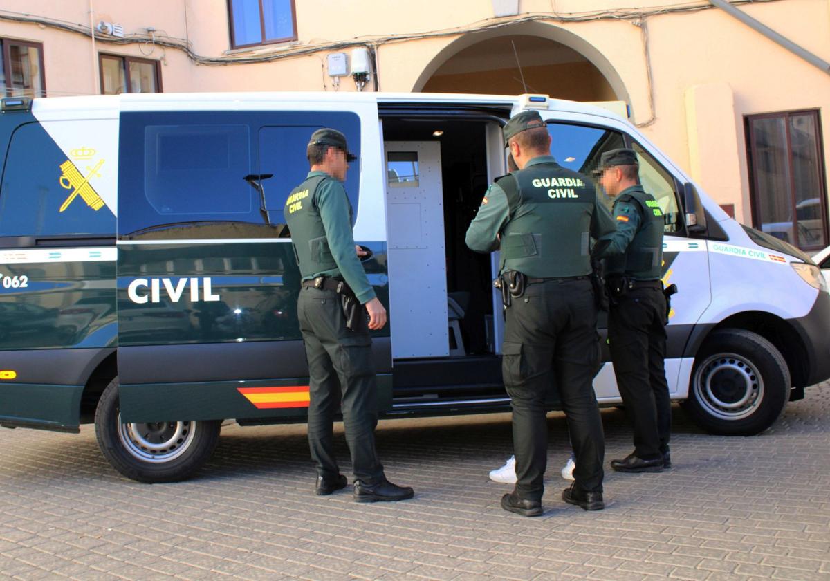 Agentes de la Guardia Civil de Segovia.