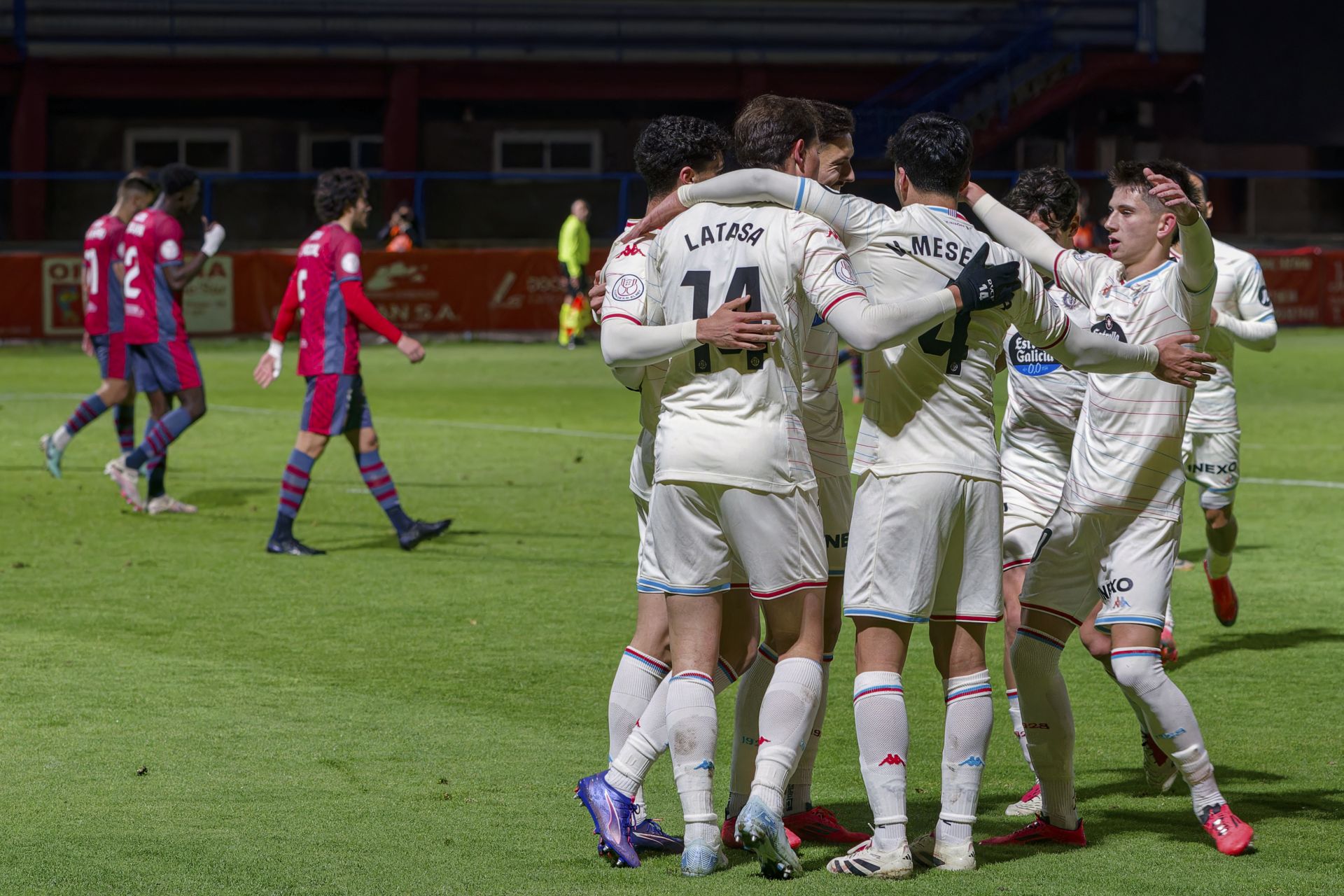 Las imágenes del partido entre el Real Ávila y el Real Valladolid