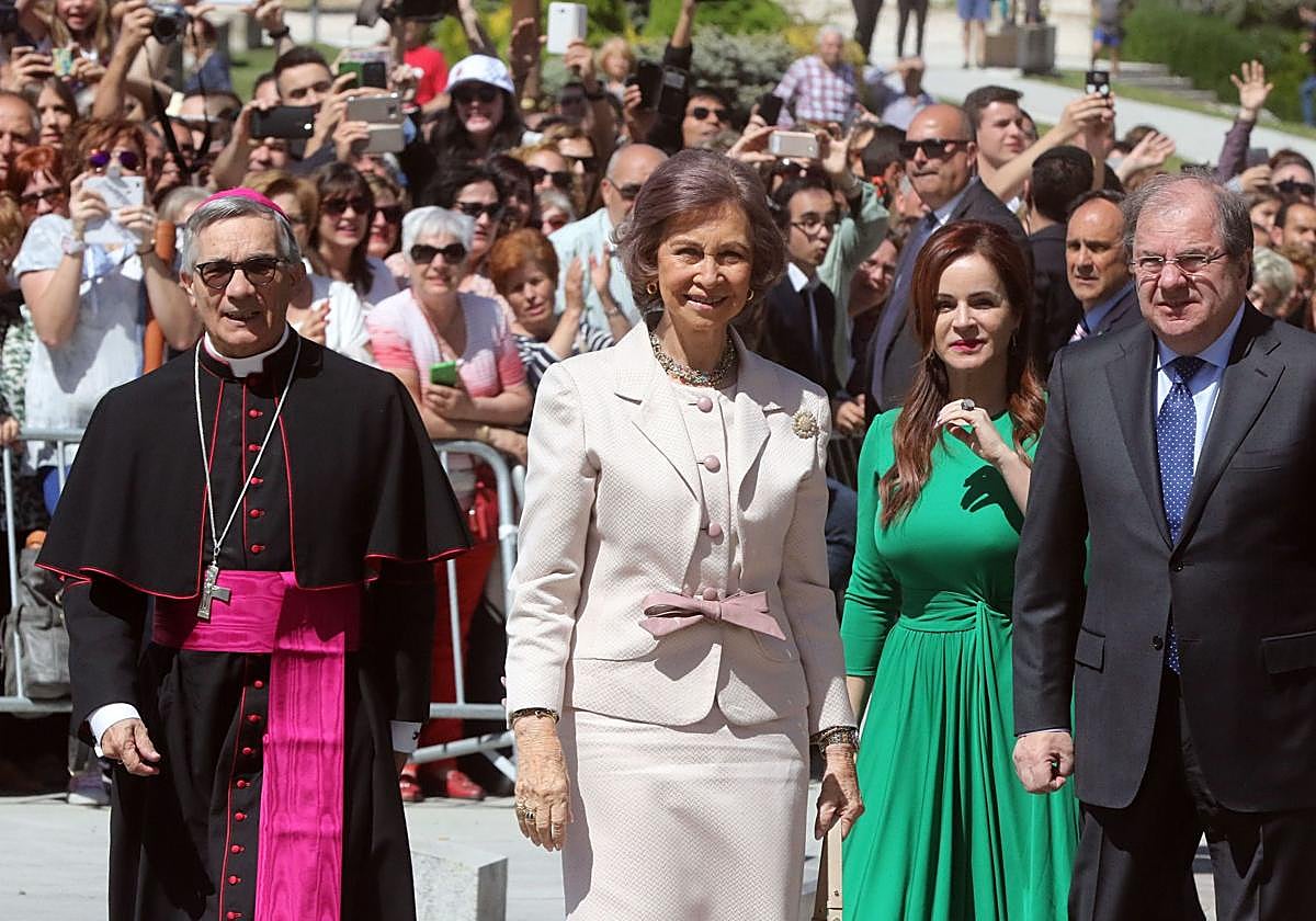 Recorrido fotográfico de los diez años del obispo César Franco en Segovia